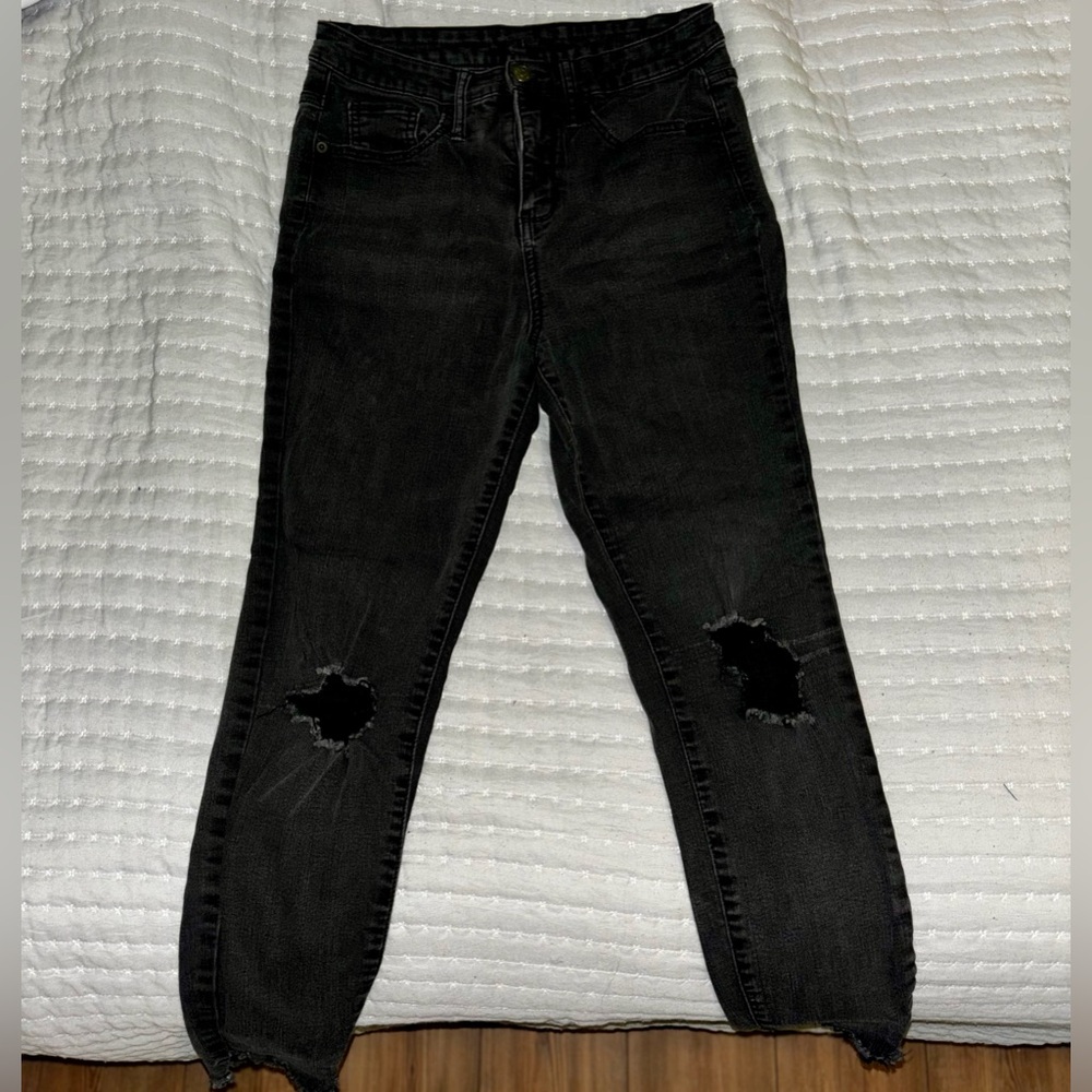 Women’s Distressed Denim Jeans